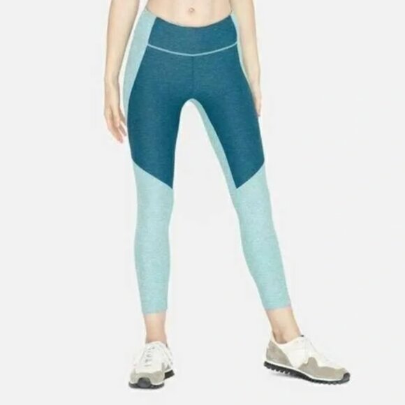 Outdoor Voices + Madewell Two Tone 3/4 Warm Up Leggings in Marine and‎ Aqua - Picture 1 of 5